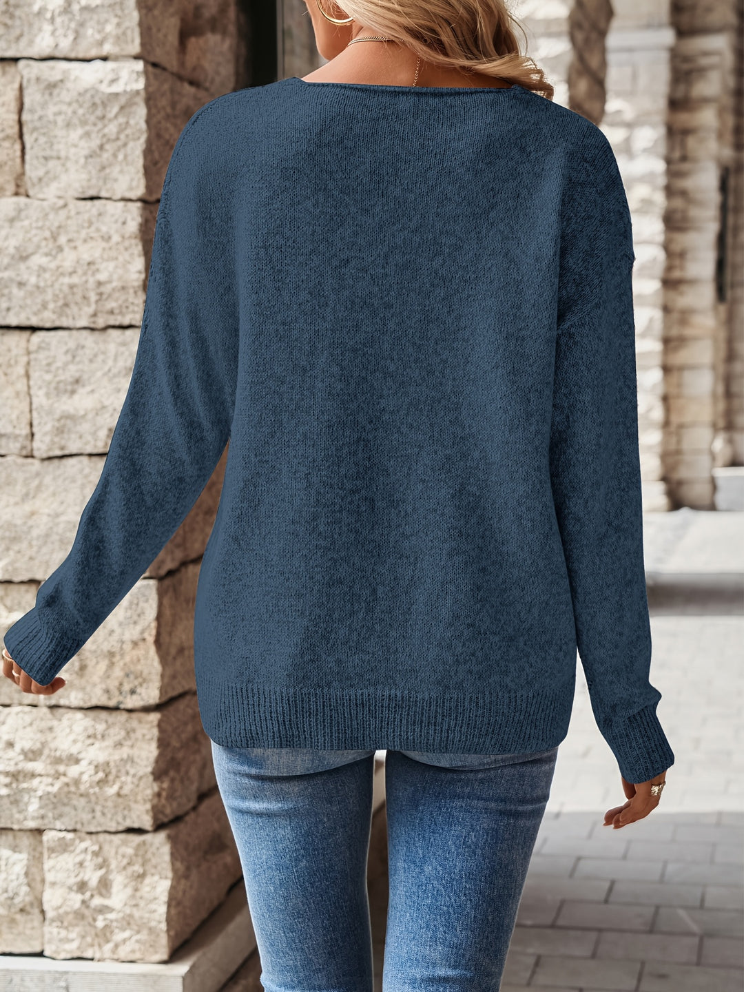 Imogen | Relaxed V-Neck Sweater