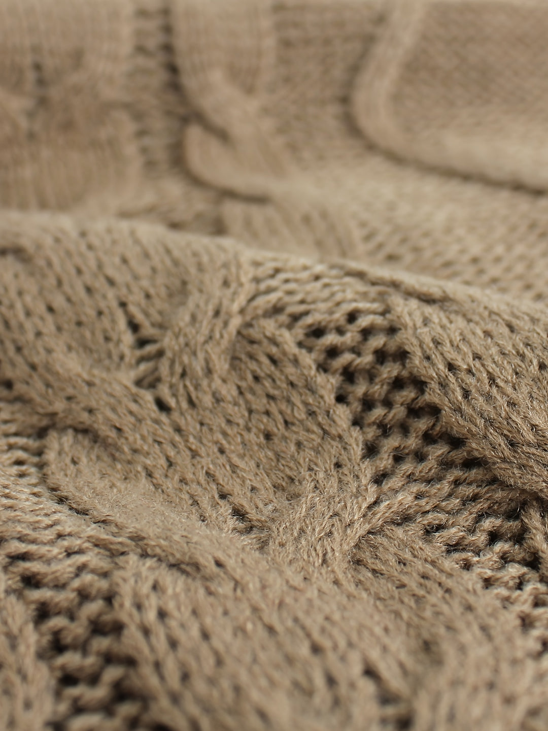 Genevieve | Cable-Knit V-Neck Sweater Vest
