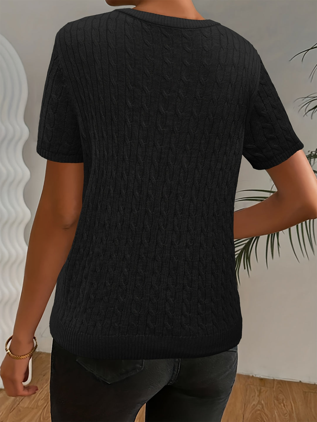 Elaine | Textured Round-Neck Short-Sleeve Top