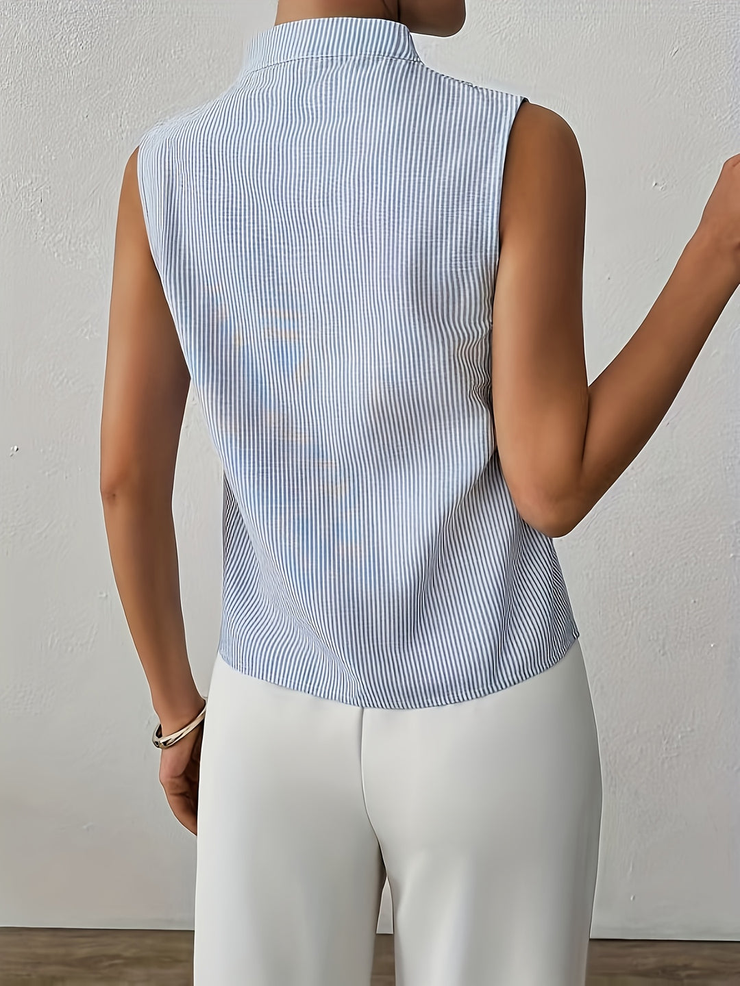 Marlowe | Sleeveless Stand-Collar Blouse