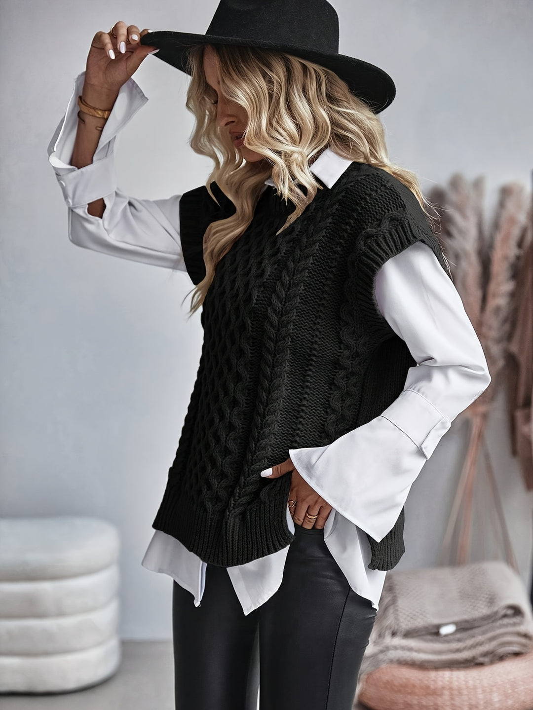 Sabine | Cable-Knit Sleeveless Vest