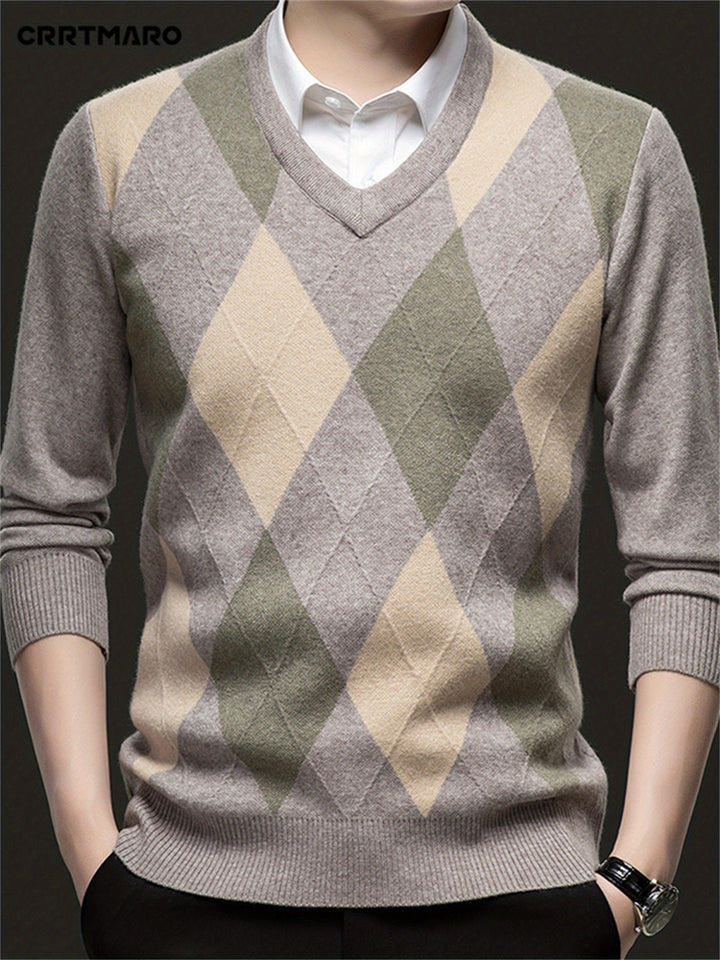 Corbin | Diamond-Pattern V-Neck Sweater