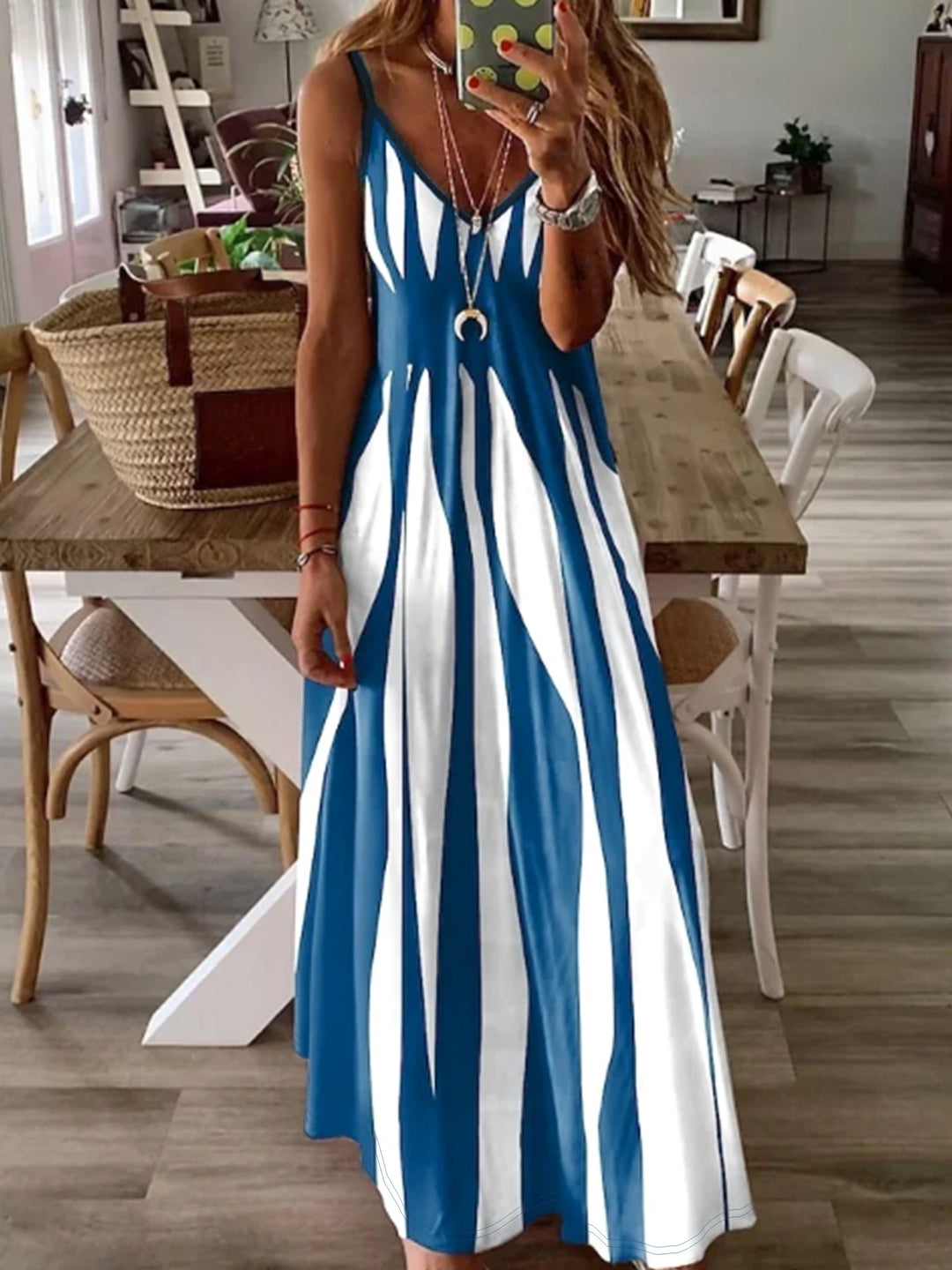 Bianca | Flowing Sleeveless Maxi Dress