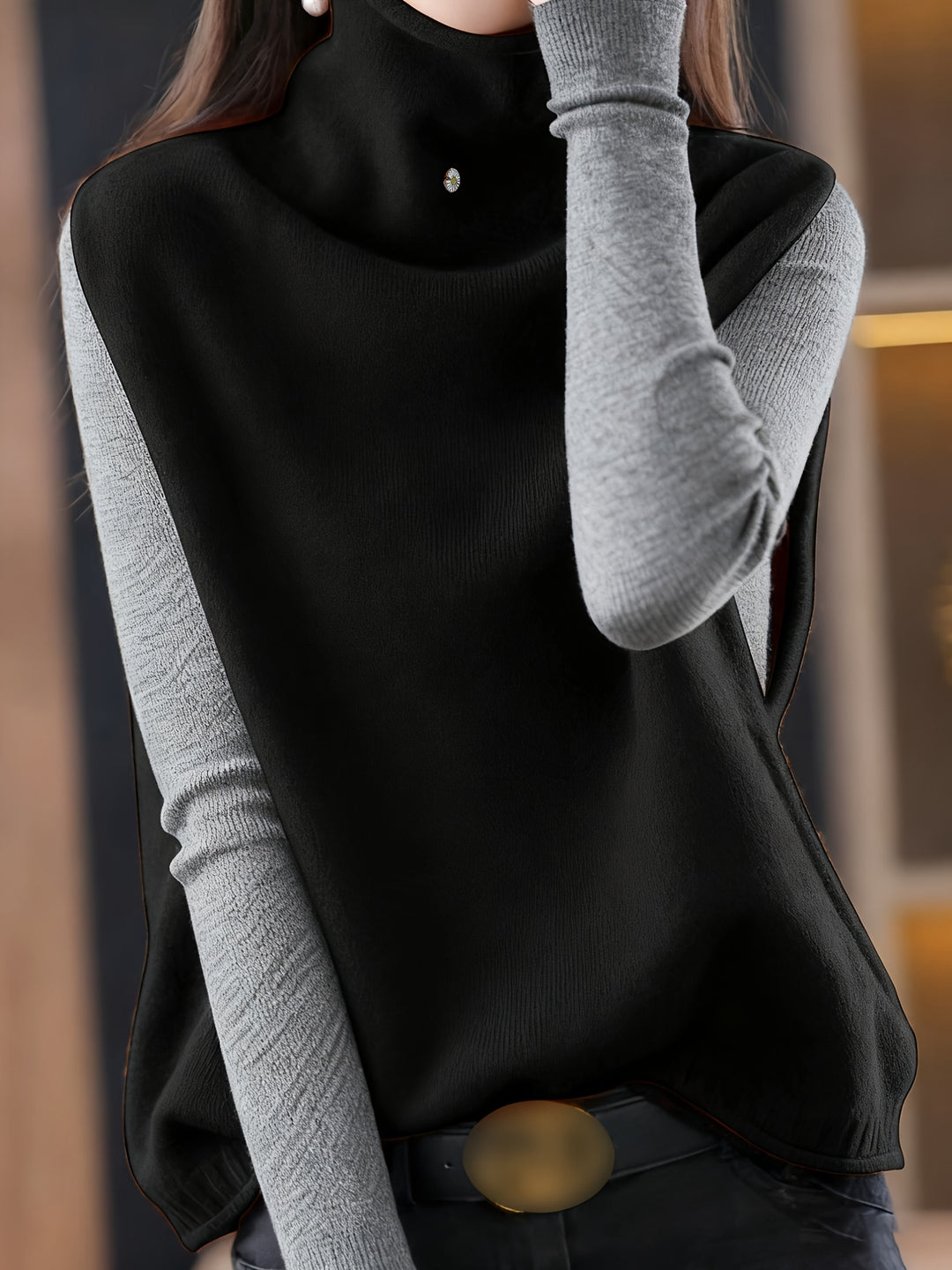 Selina | High-Neck Sleeveless Top