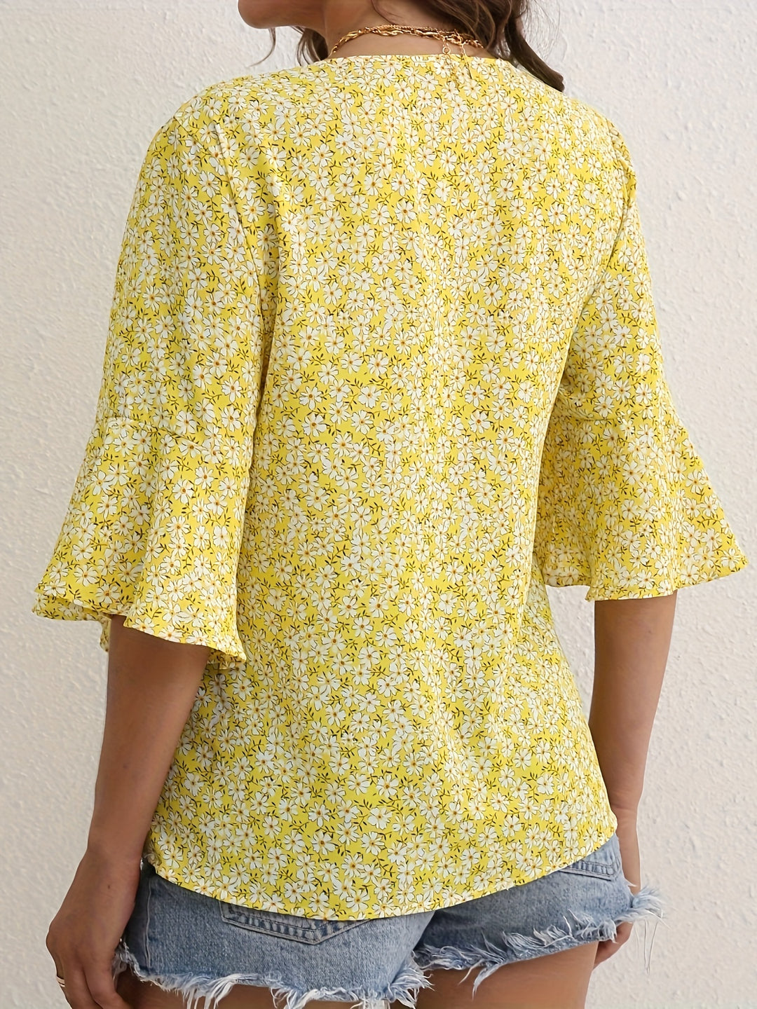 Marisol | Floral V-Neck Ruffle Blouse