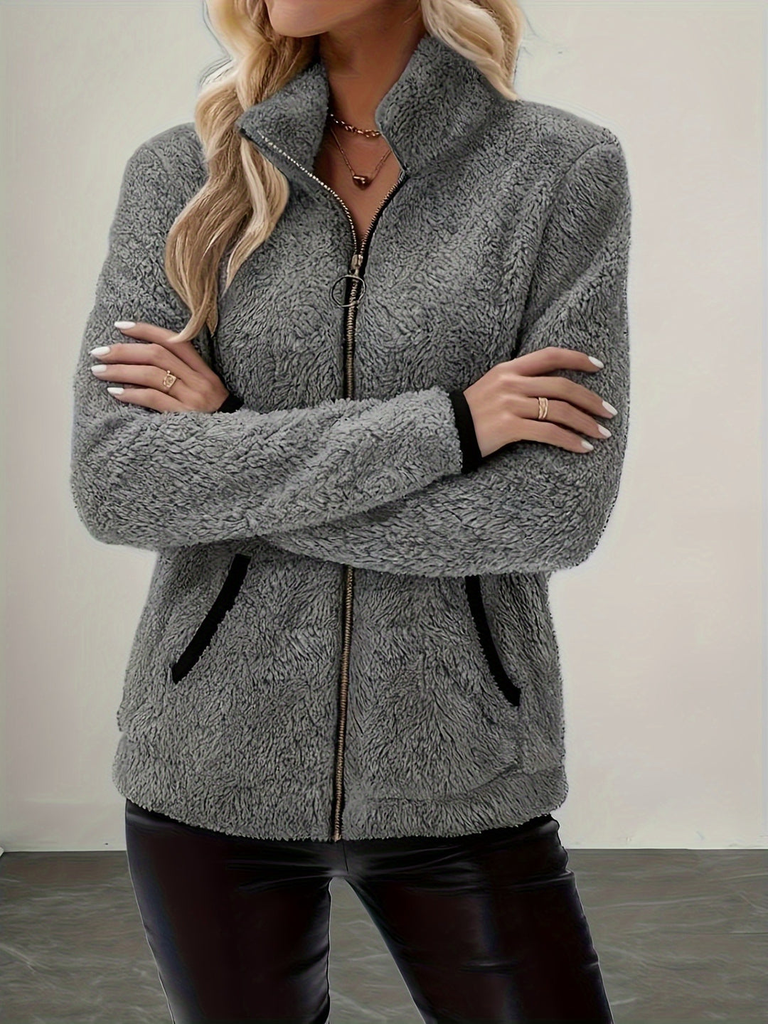 Greta | Cozy Contrast Zip Jacket