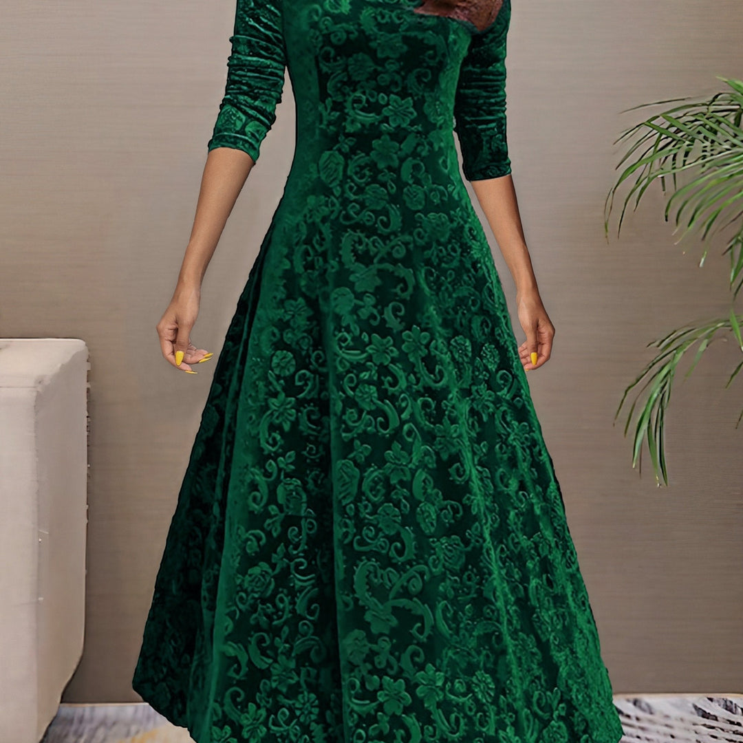 Avery | Elegant V-Neck Maxi Dress