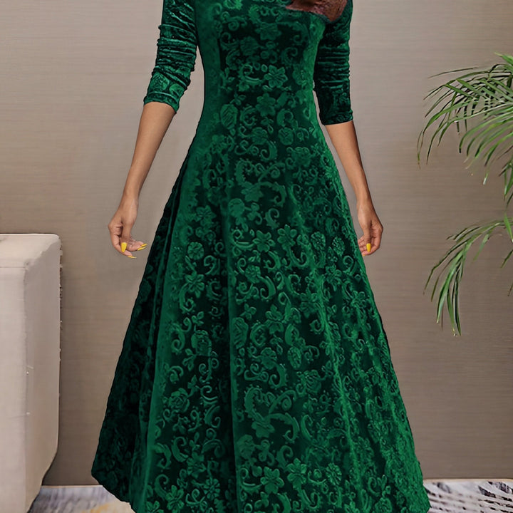 Avery | Elegant V-Neck Maxi Dress