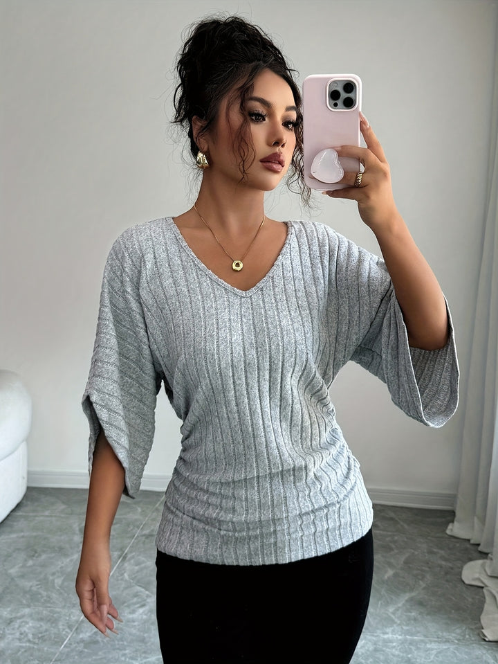 Priscilla | Relaxed V-Neck Top