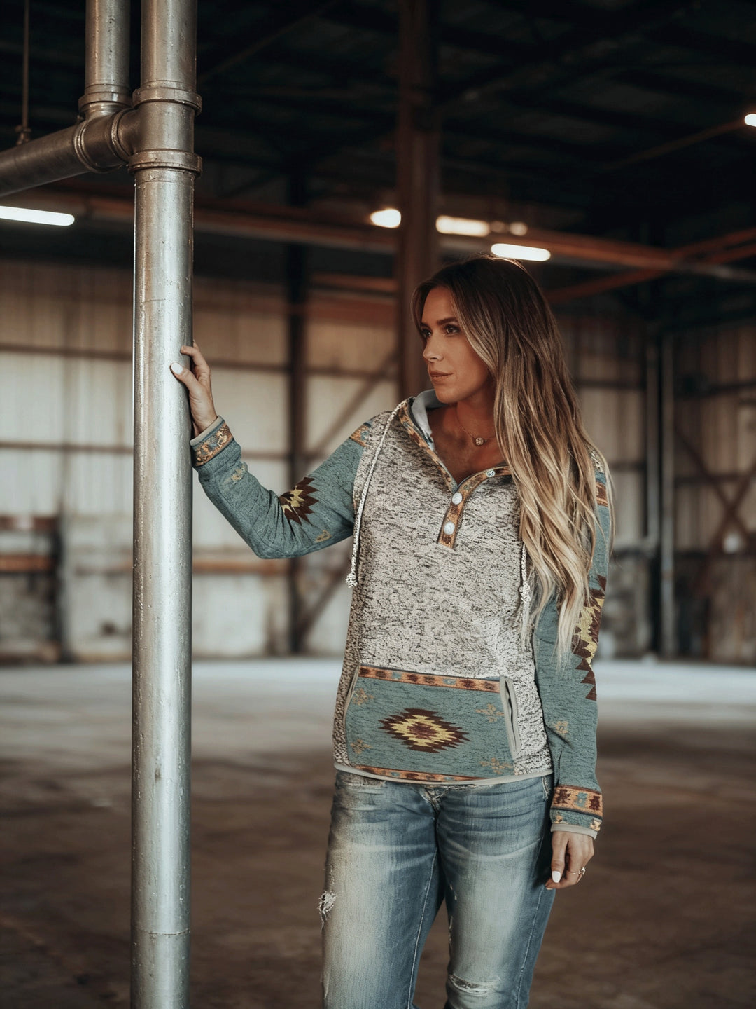 Harlow | Western-Inspired Snap-Button Hoodie