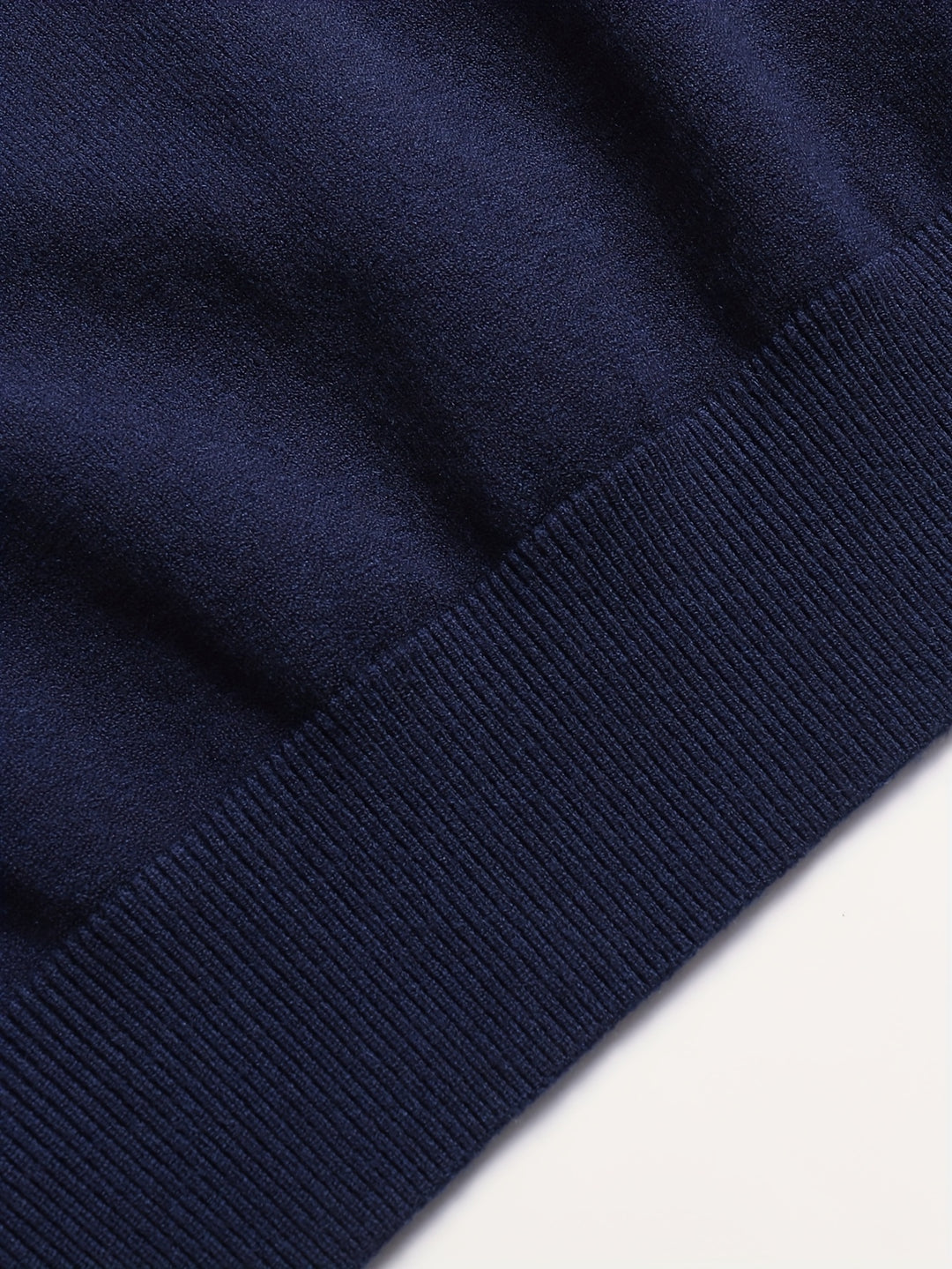 Everard | Refined High-Neck Sweater