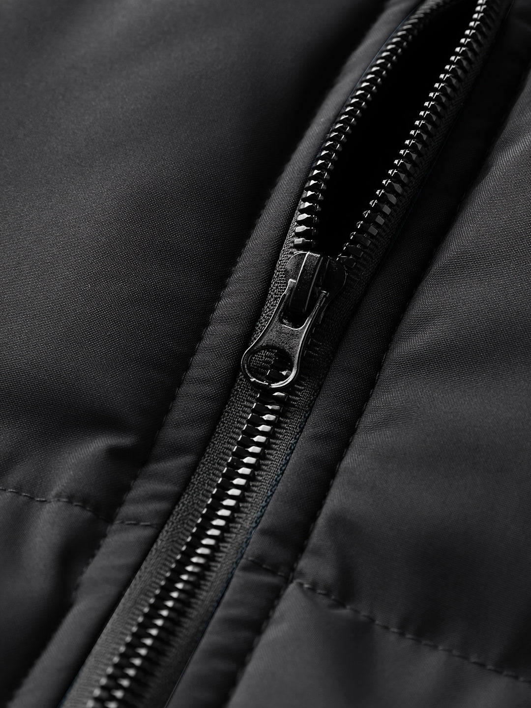 Brooks | Insulated Hooded Puffer Jacket