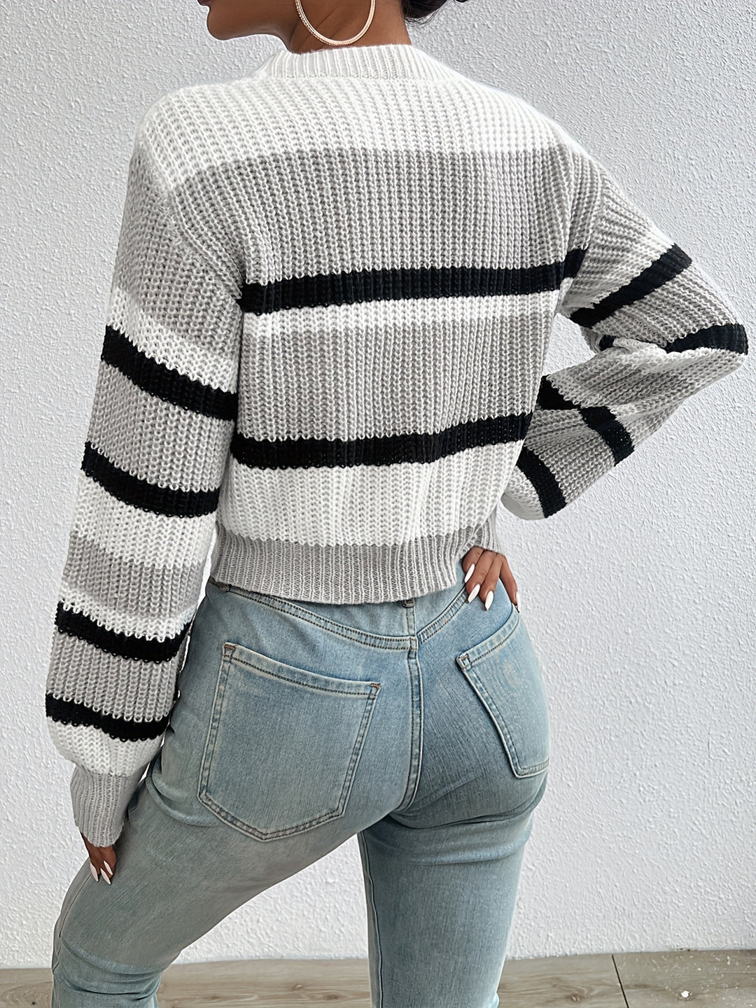 Whitney | Striped Round-Neck Sweater