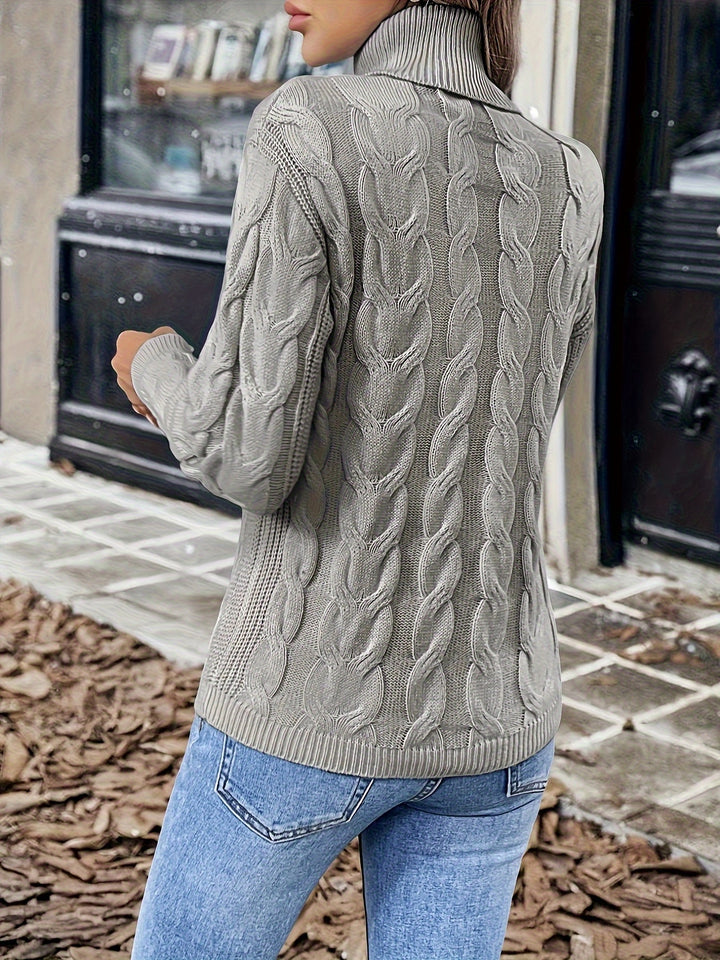 Lila | Cable-Knit Turtleneck Sweater