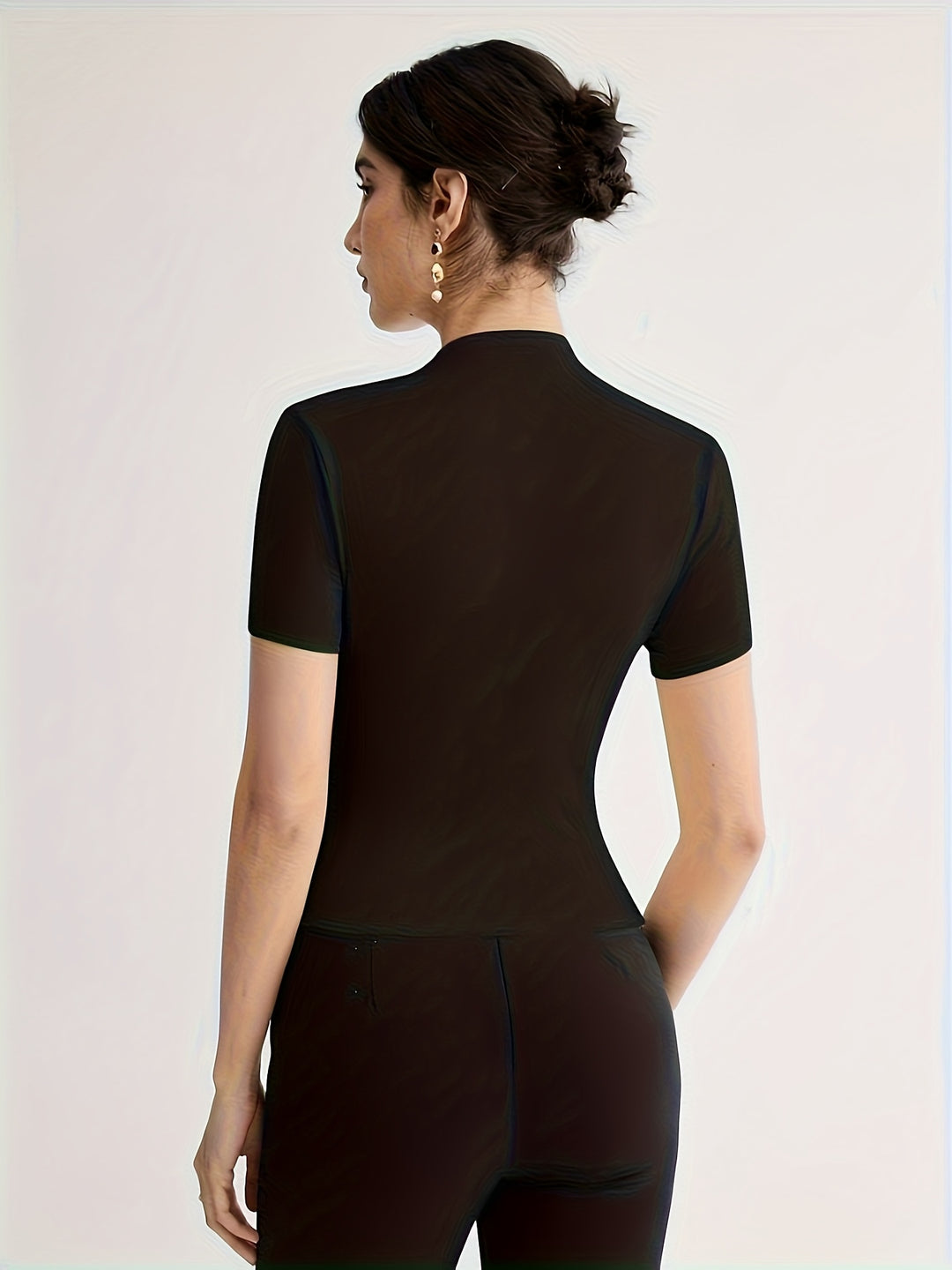 Larissa | Refined Mock-Neck Top