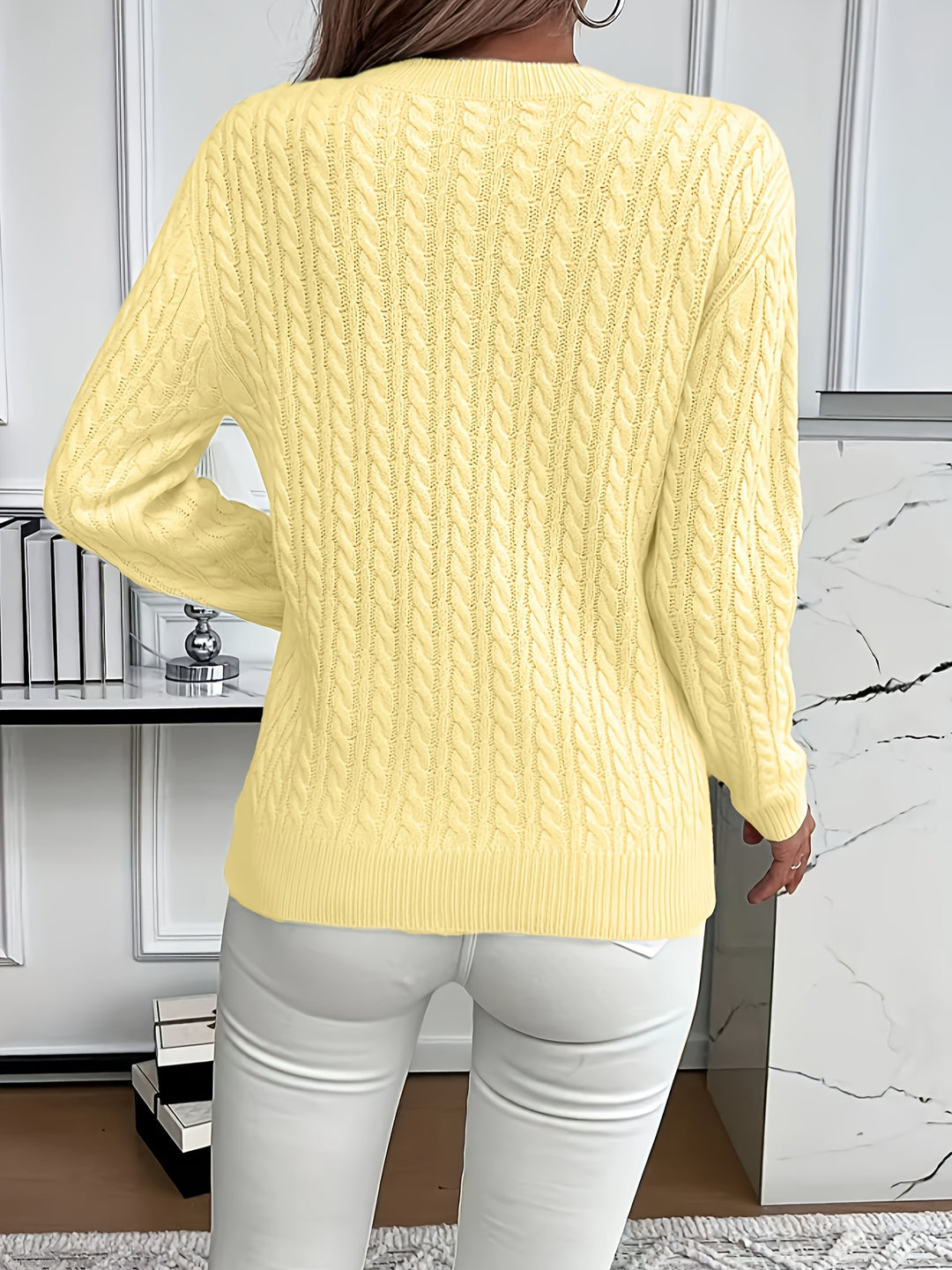 Elspeth | Cable-Knit Round Neck Sweater