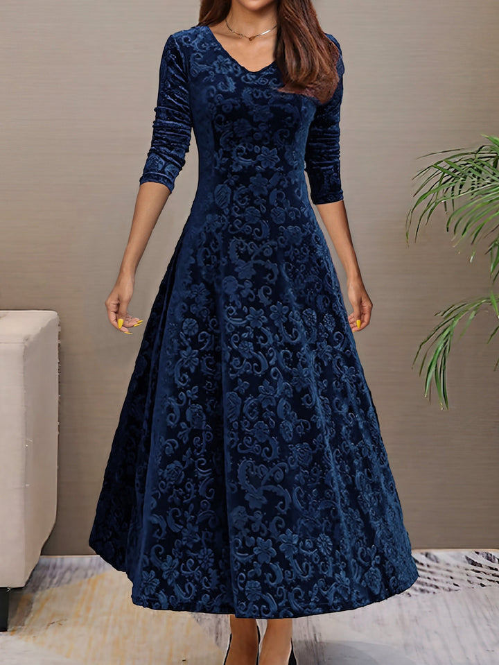 Avery | Elegant V-Neck Maxi Dress