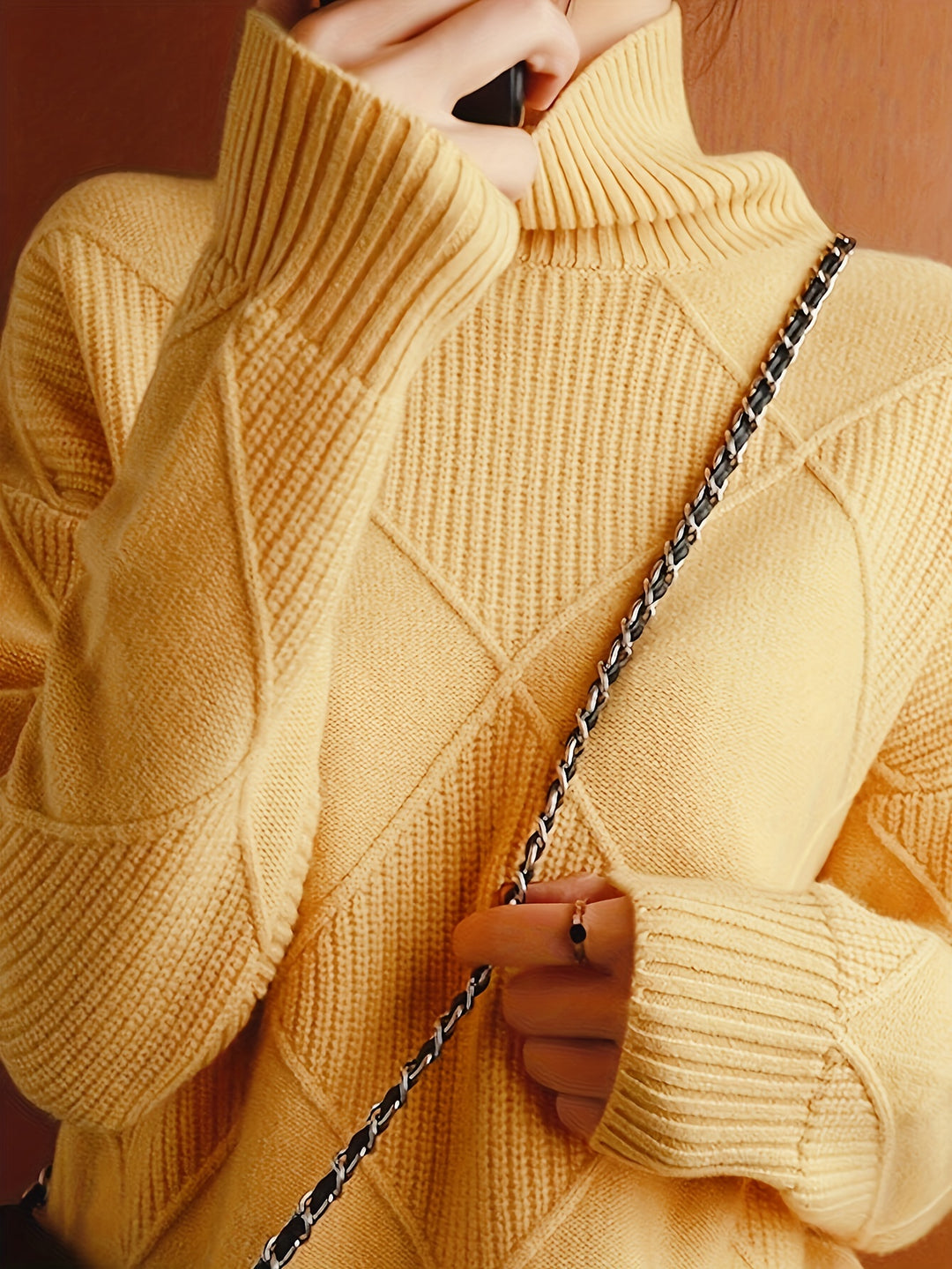 Maren | Textured Turtleneck Sweater