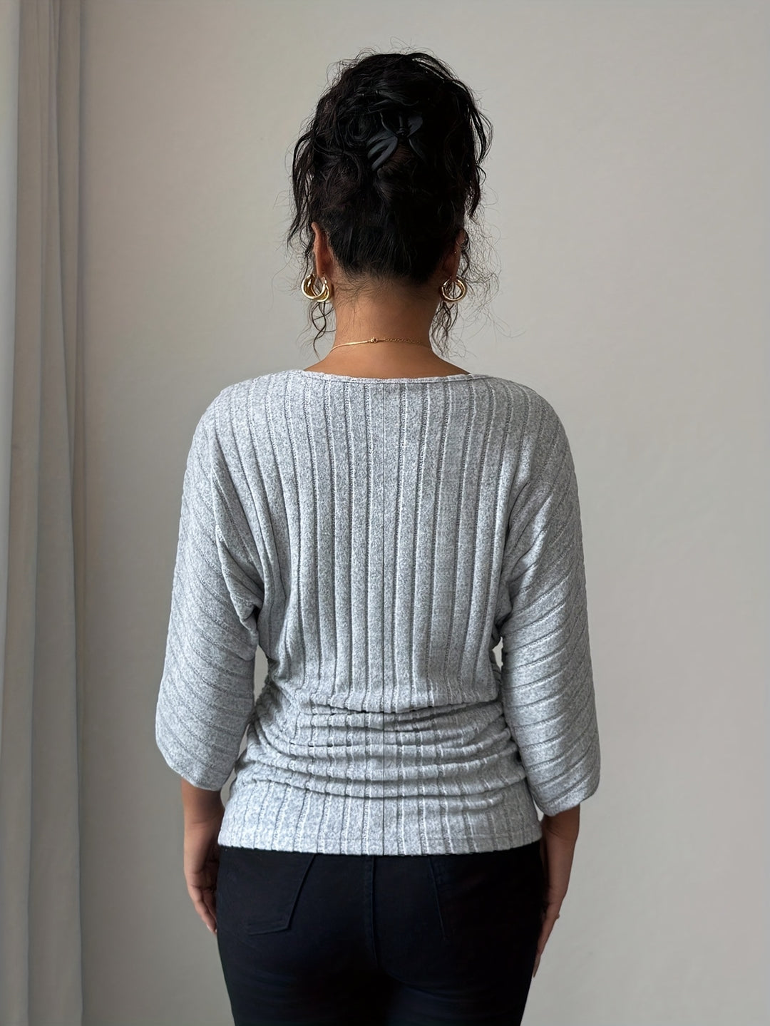 Priscilla | Relaxed V-Neck Top