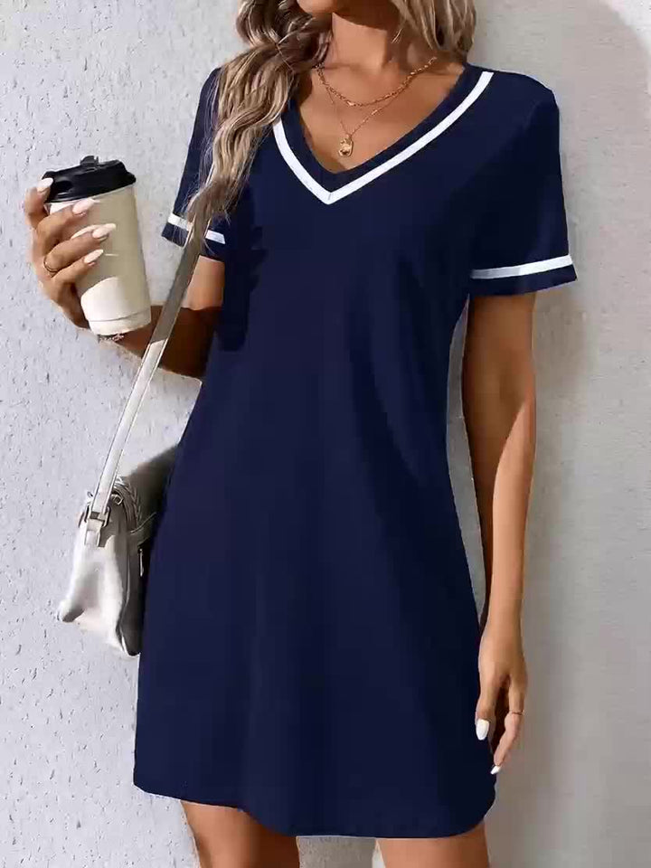 Coralie | Sporty V-Neck Dress