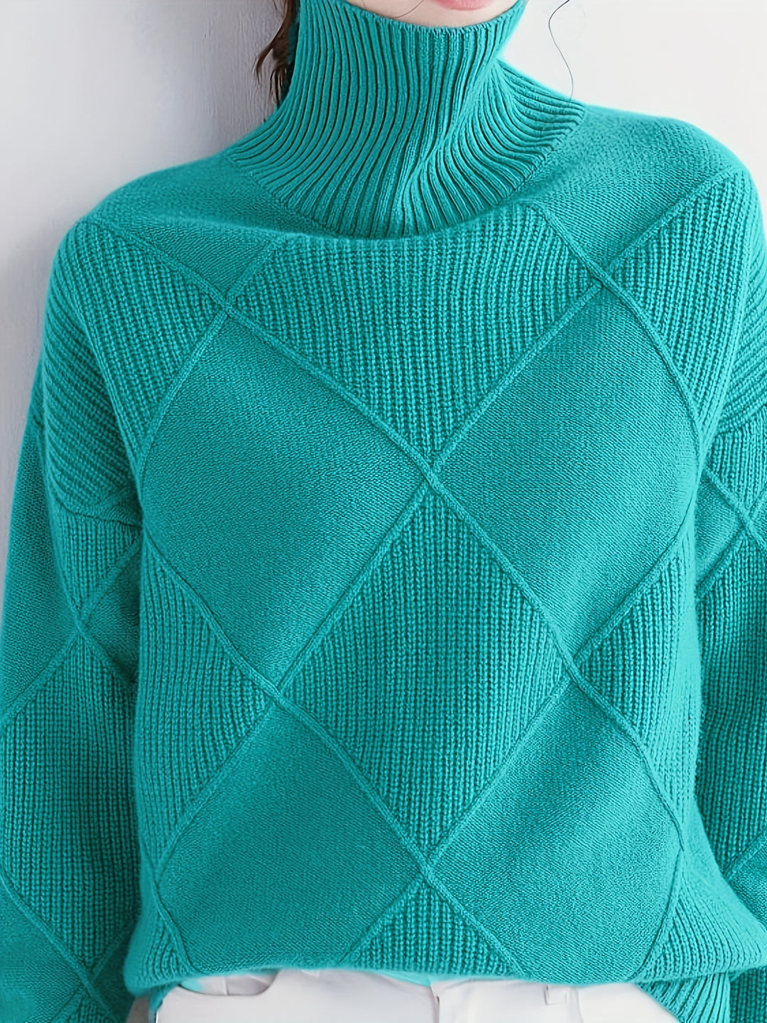 Maren | Textured Turtleneck Sweater