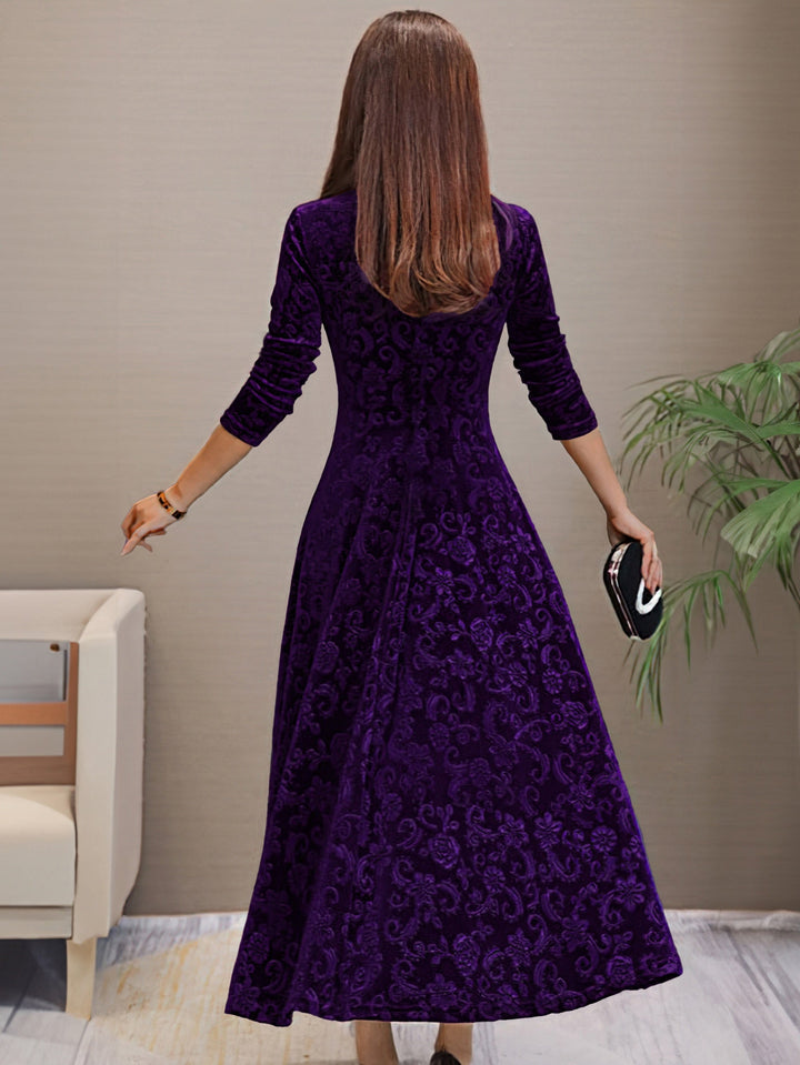 Avery | Elegant V-Neck Maxi Dress