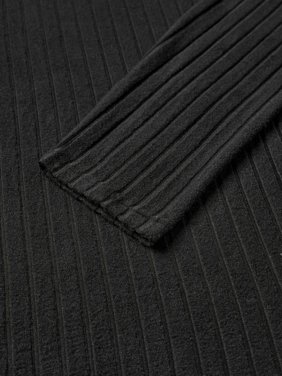 Desmond | Ribbed V-Neck Long Sleeve Top