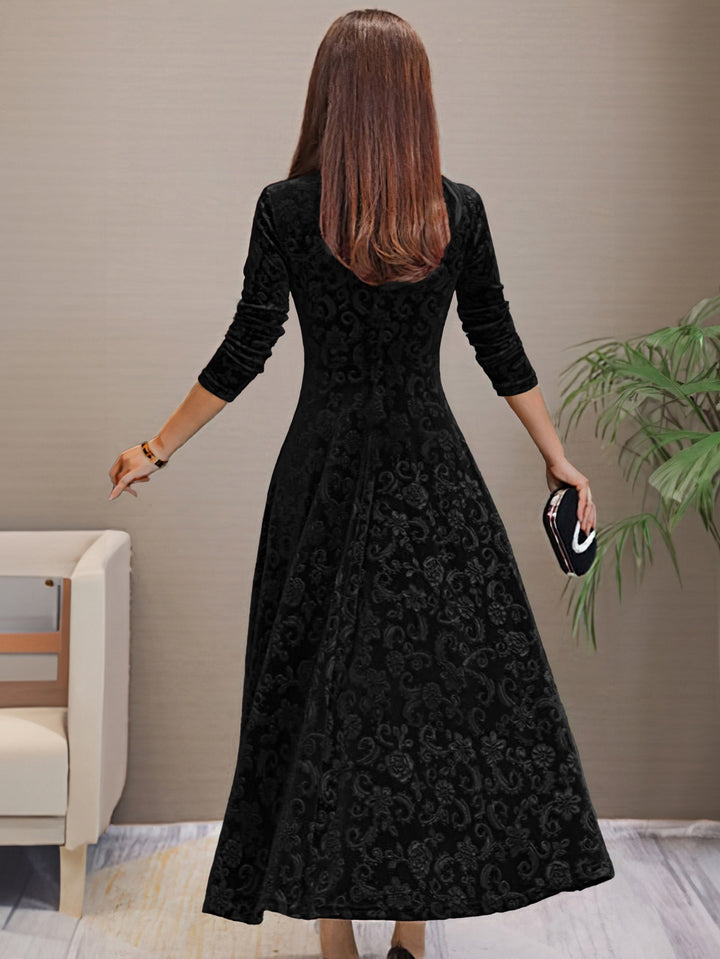 Avery | Elegant V-Neck Maxi Dress
