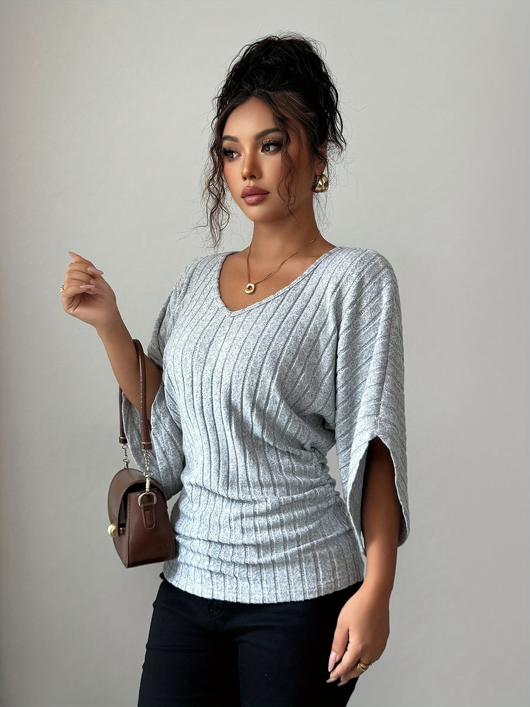 Priscilla | Relaxed V-Neck Top