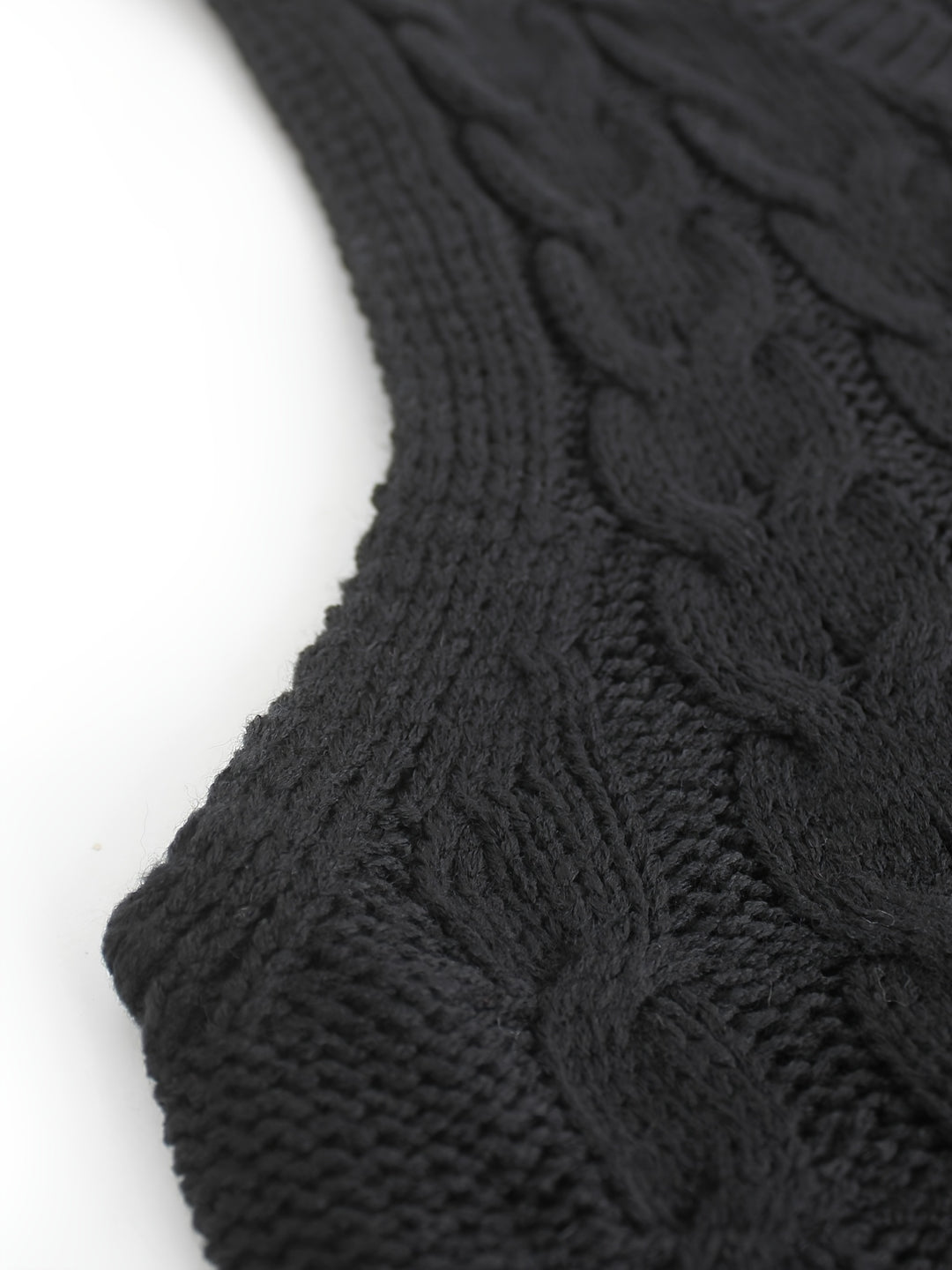 Genevieve | Cable-Knit V-Neck Sweater Vest