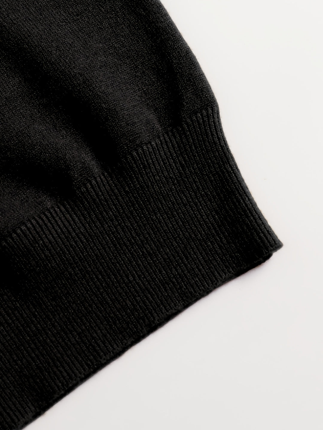 Everard | Refined High-Neck Sweater