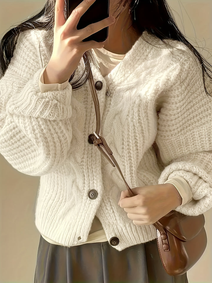 Lydia | Chunky Cable-Knit Cardigan