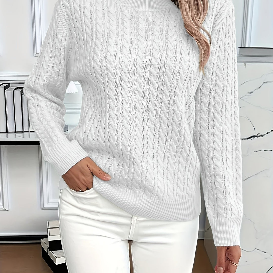 Elspeth | Cable-Knit Round Neck Sweater