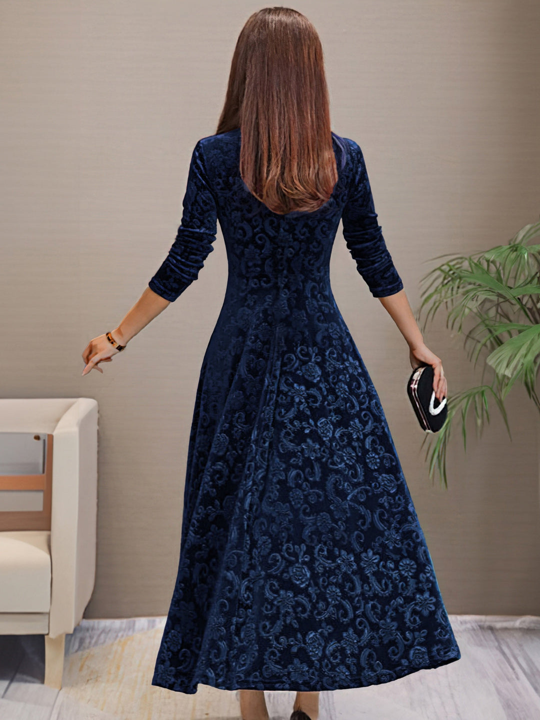 Avery | Elegant V-Neck Maxi Dress