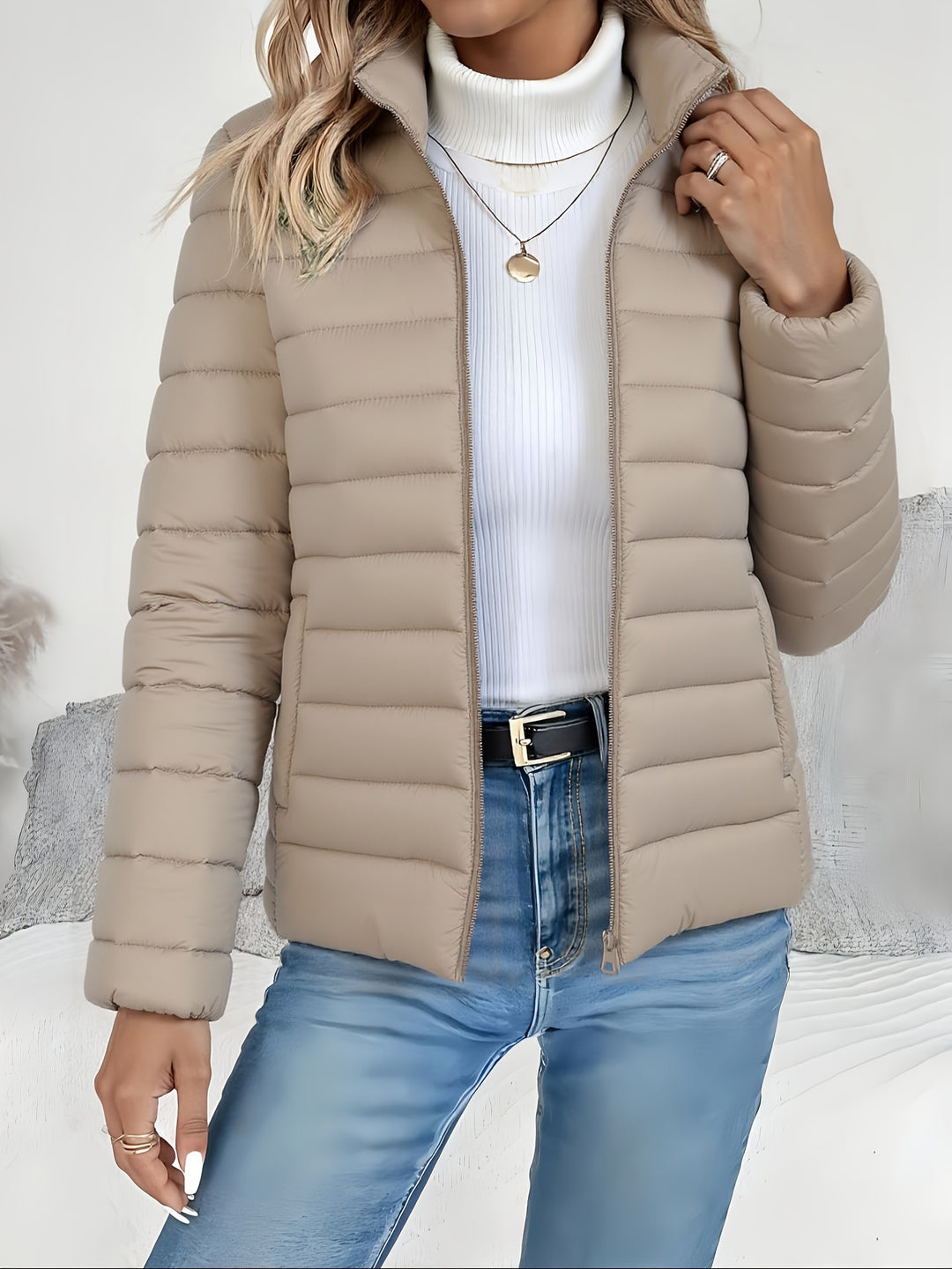 Isla | Slim-Fit Lightweight Padded Jacket