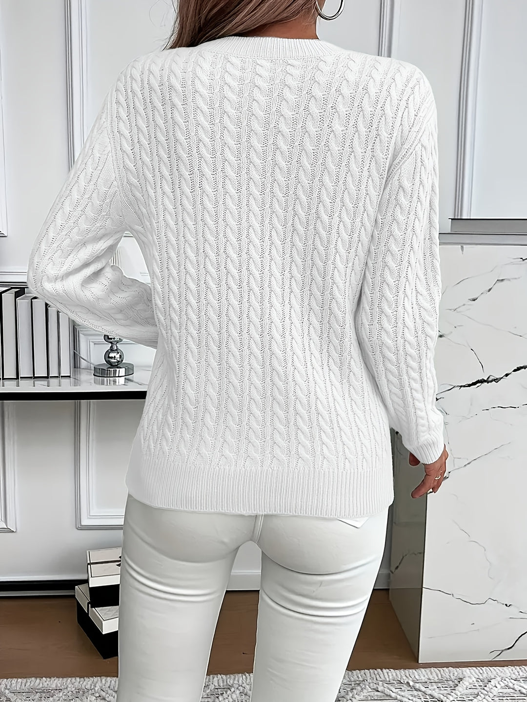Elspeth | Cable-Knit Round Neck Sweater