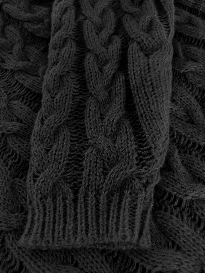 Delphi | Relaxed Cable-Knit V-Neck Sweater