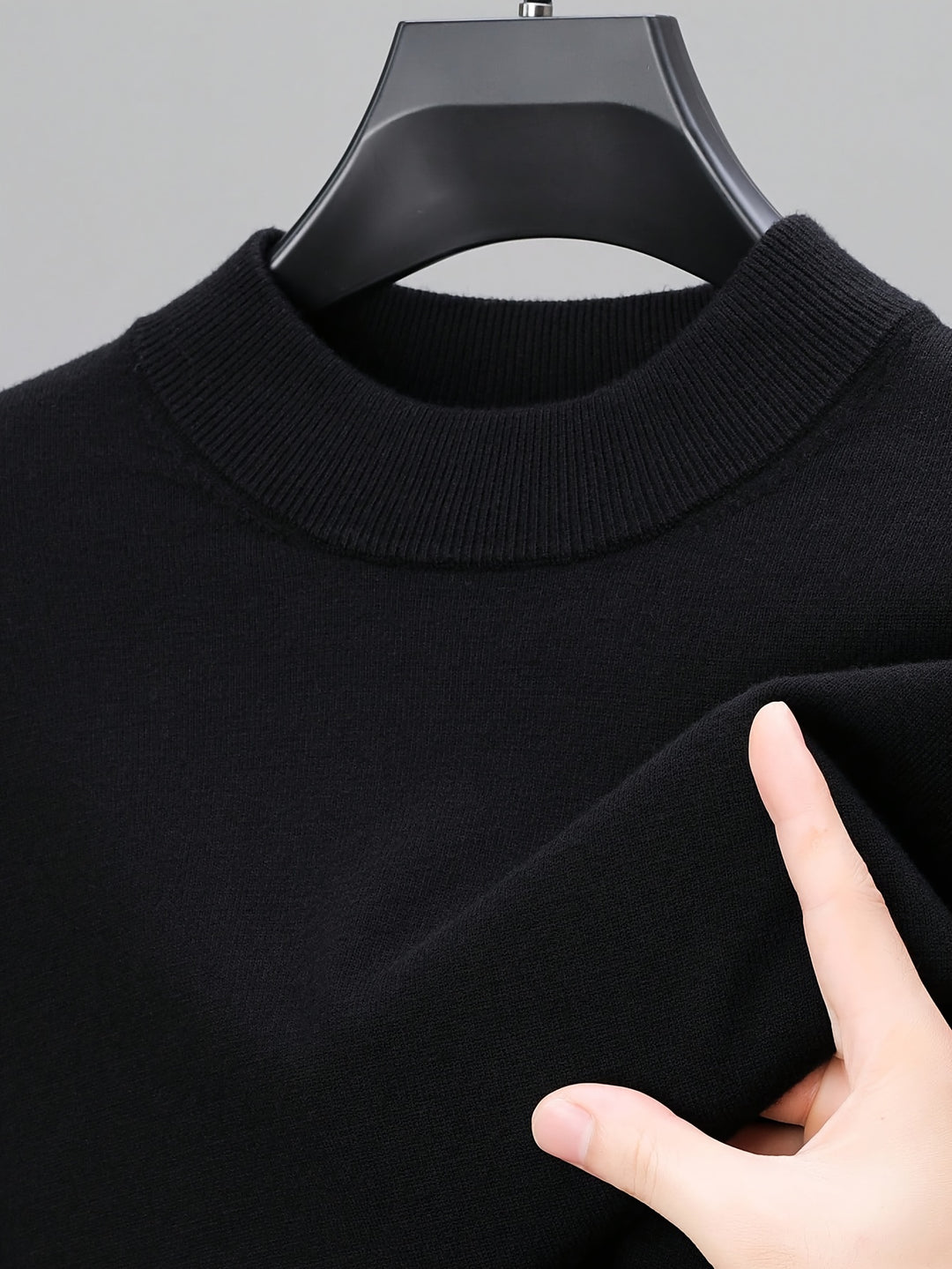 Everard | Refined High-Neck Sweater