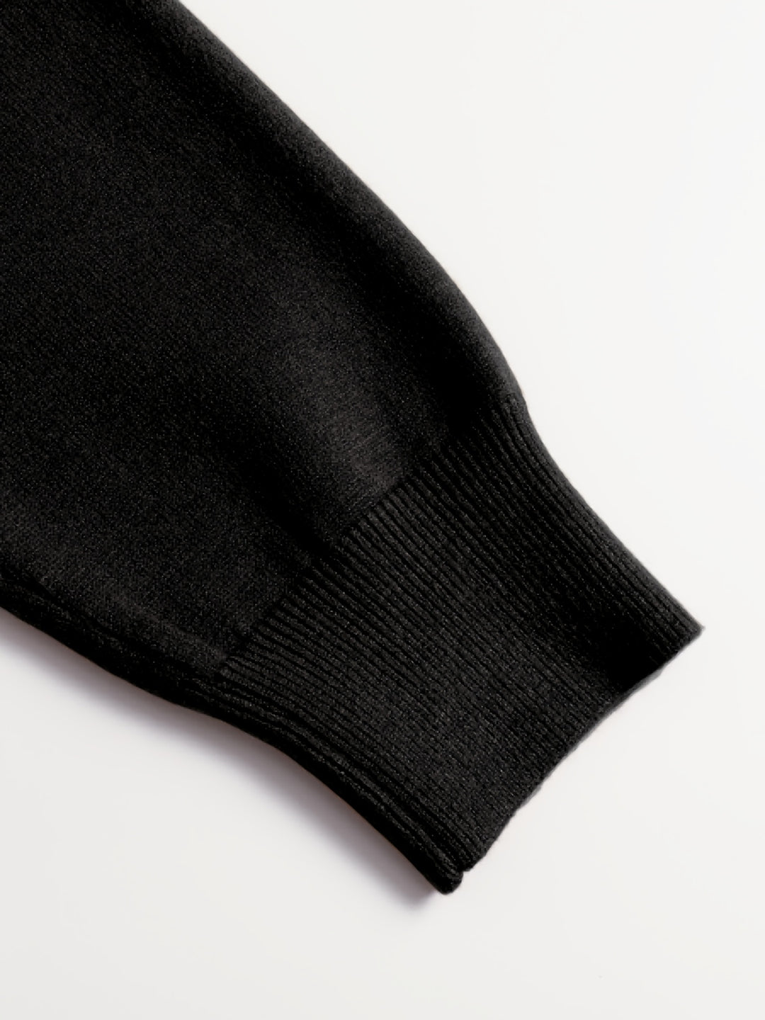 Everard | Refined High-Neck Sweater