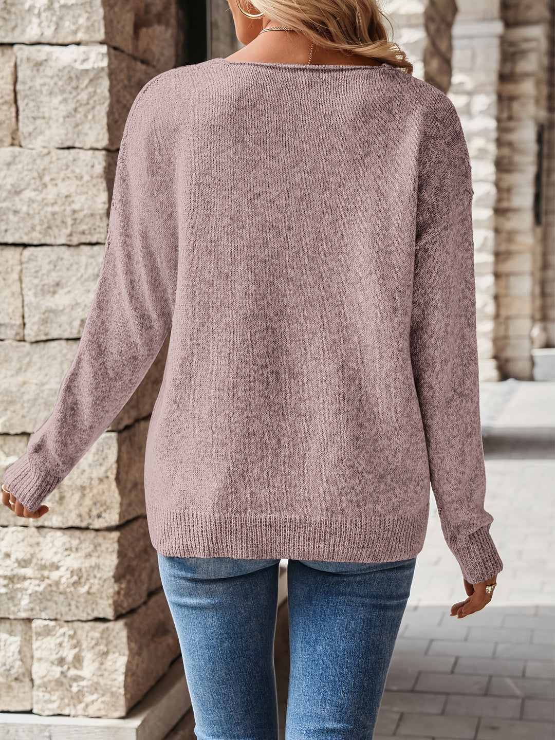 Imogen | Relaxed V-Neck Sweater