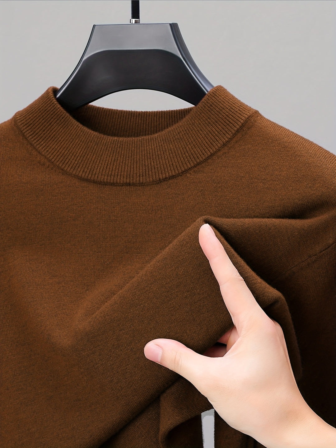Everard | Refined High-Neck Sweater
