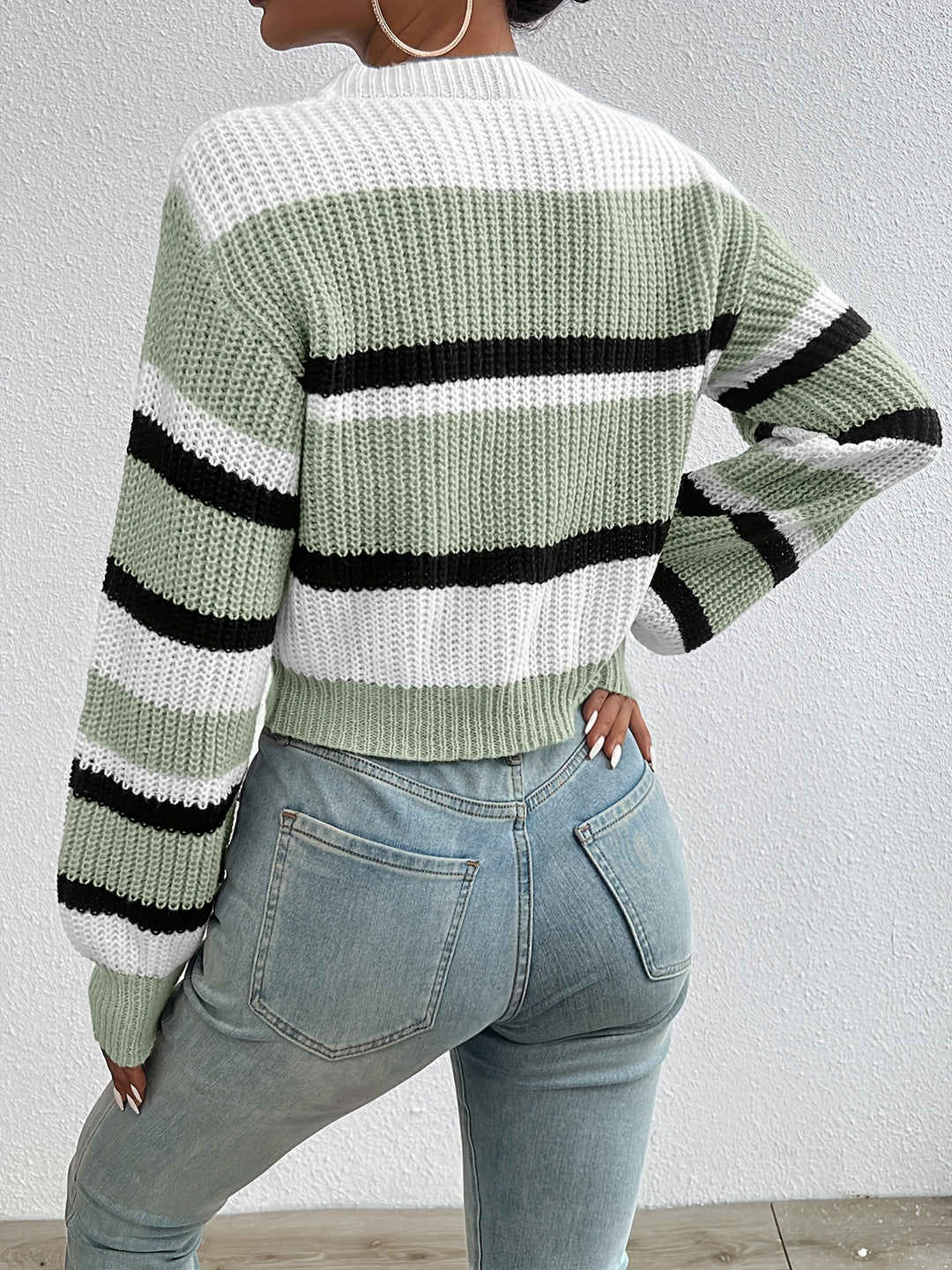 Whitney | Striped Round-Neck Sweater