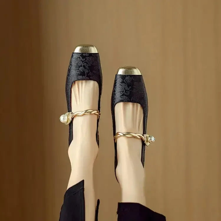 Cecile | Vintage Braided Pearl Strap Shoes