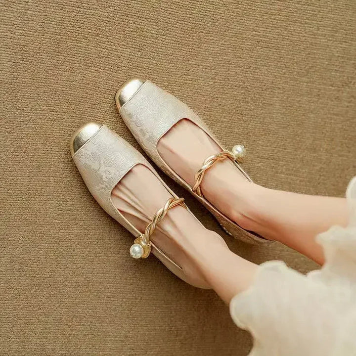 Cecile | Vintage Braided Pearl Strap Shoes